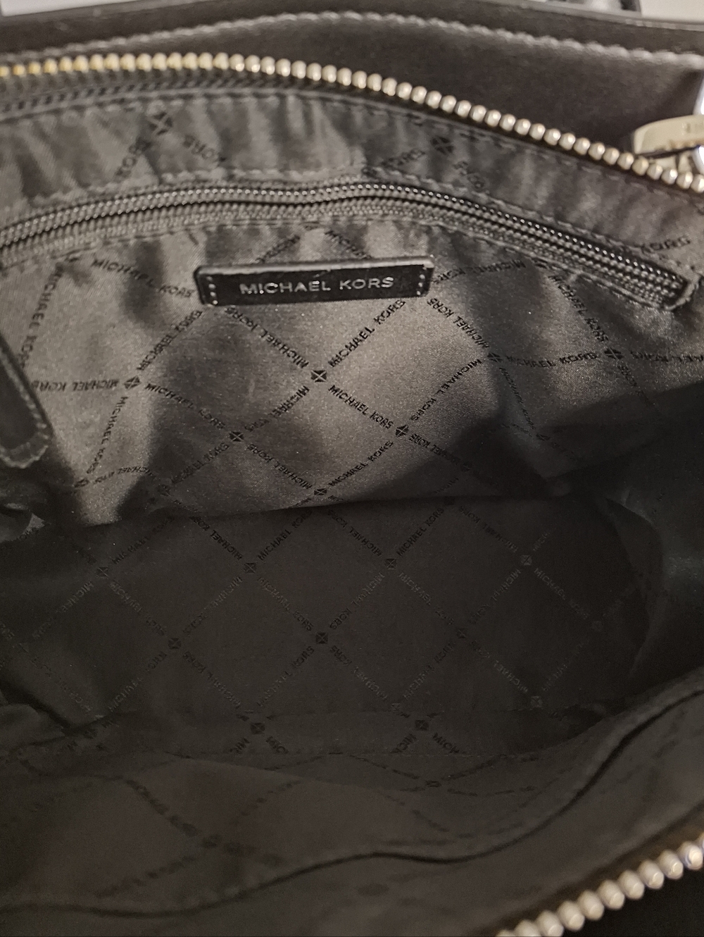 Michael Kors Selma Small Black Saffiano Satchel Crossbody NWOT - Picture 5 of 5